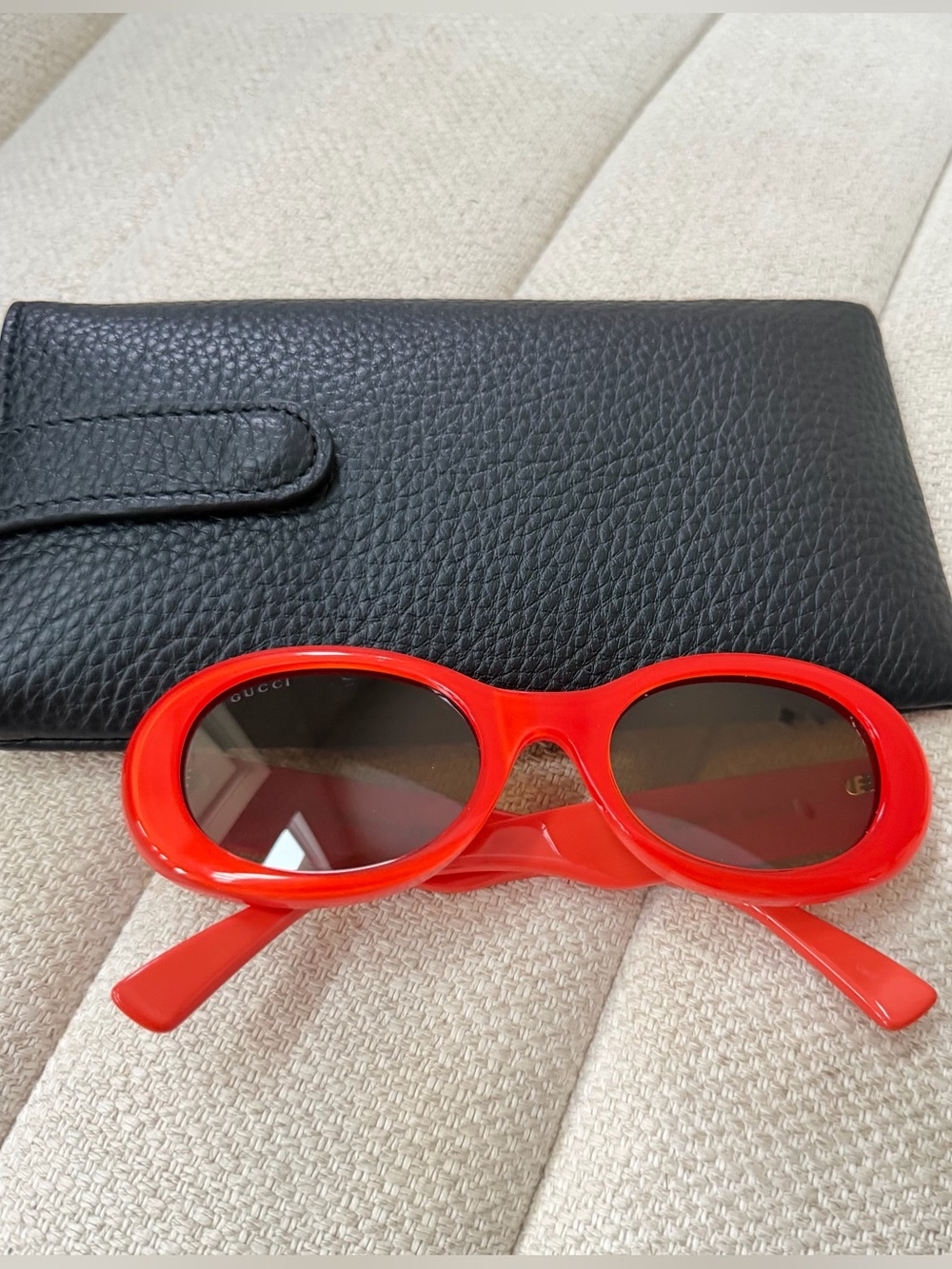 Gucci Sunglasses - red